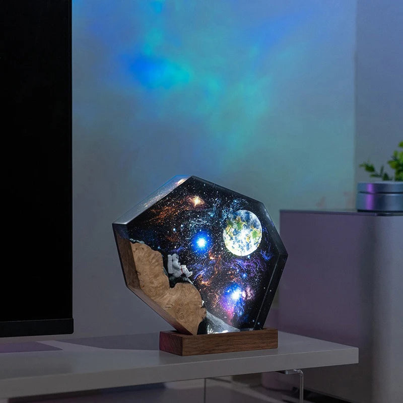 Moonview Space Resin Table Lamp