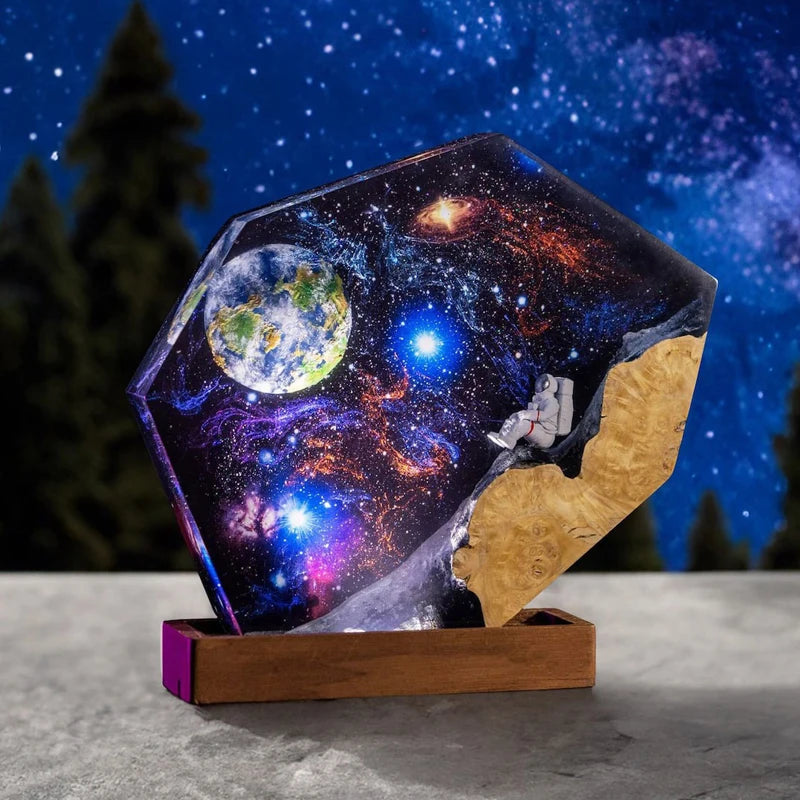 Moonview Space Resin Table Lamp