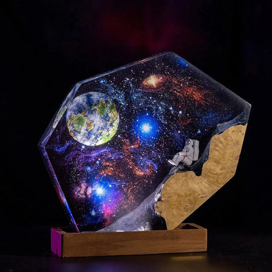 Moonview Space Resin Table Lamp