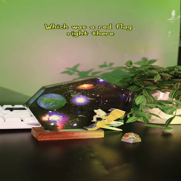 Moonview Space Resin Table Lamp