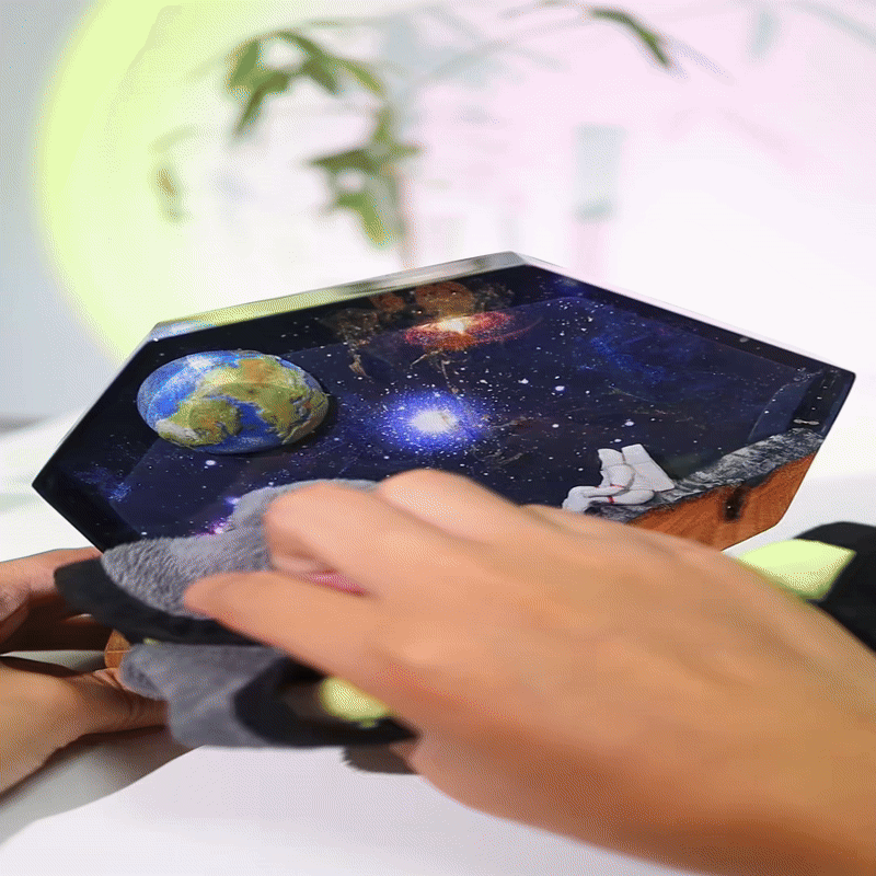 Moonview Space Resin Table Lamp